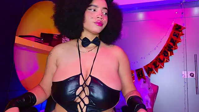 Snapshot of MalaikaBrown chatting on 11.01.25 MalaikaBrown online show from 11.01.25