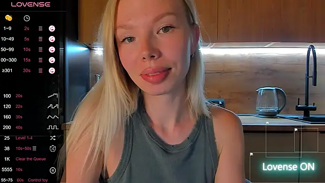 Snapshot of Olivia_Bells chatting on 06.20.26 Olivia Bells online show from 06.20.26