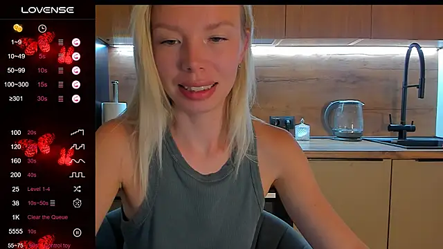Snapshot of Olivia_Bells chatting on 08.02.26 Olivia Bells online show from 08.02.26
