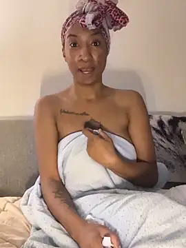 Iceblanca online show from 10.27.25