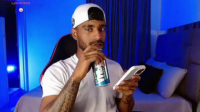 Snapshot of Christian_thor chatting on 09.25.25 Christian thor online show from 09.25.25