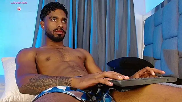 Snapshot of Christian_thor chatting on 10.05.25 Christian thor online show from 10.05.25