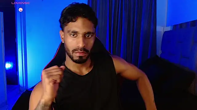 Snapshot of Christian_thor chatting on 10.10.25 Christian thor online show from 10.10.25