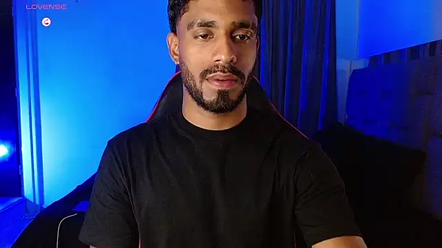 Snapshot of Christian_thor chatting on 10.11.25 Christian thor online show from 10.11.25