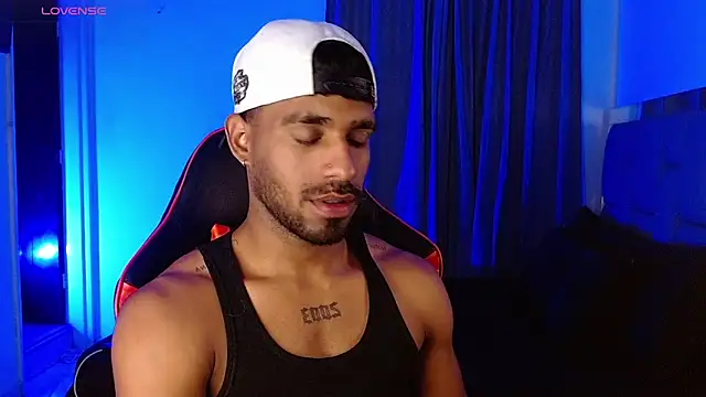 Snapshot of Christian_thor chatting on 11.02.25 Christian thor online show from 11.02.25