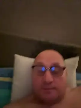 Snapshot of vanjbi45 chatting on 09.25.25 vanjbi45 online show from 09.25.25