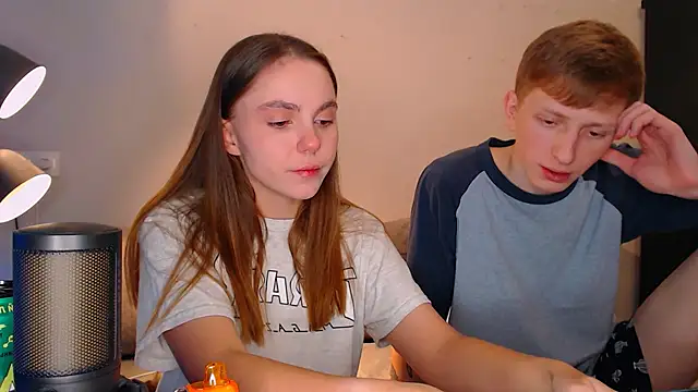 juliaanddima online show from 12.13.24
