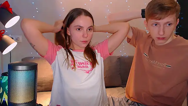 juliaanddima online show from 12.17.24