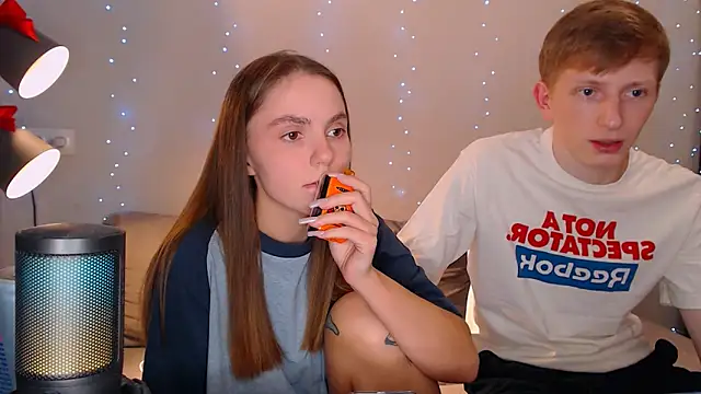 juliaanddima online show from 12.21.24