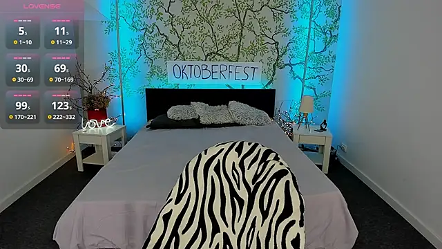 Linda EX online show from 09.14.25