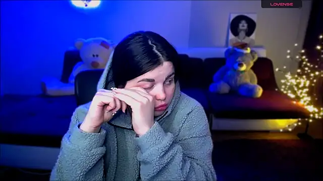 Emily Mo online show from 12.07.24
