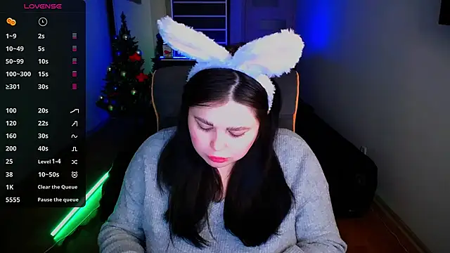 Emily Mo online show from 12.18.24