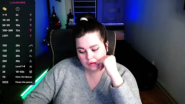 Emily Mo online show from 12.19.24