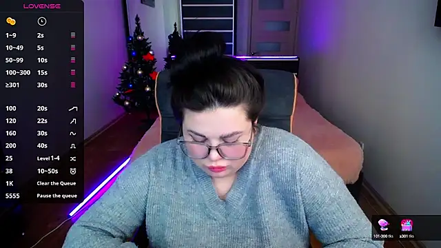 Emily Mo online show from 12.19.24