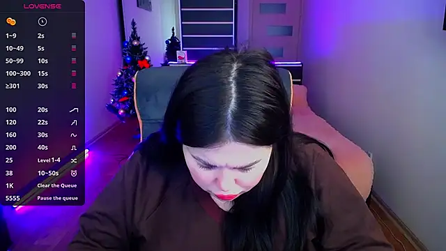 Emily Mo online show from 12.20.24