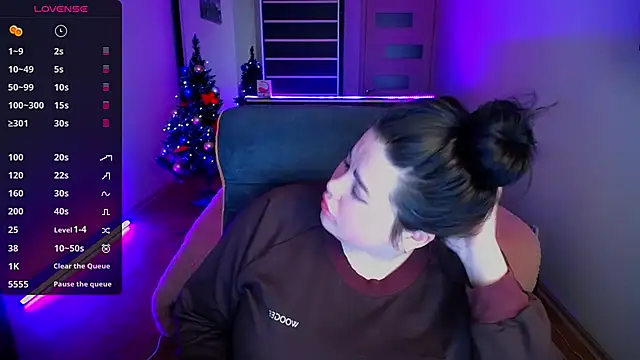 Emily Mo online show from 12.20.24