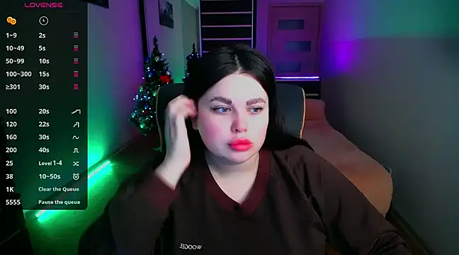 Emily Mo online show from 12.21.24