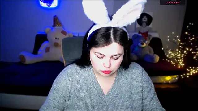 Emily Mo online show from 12.24.24