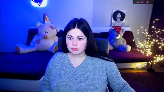 Emily Mo online show from 12.24.24