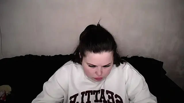 Emily Mo online show from 03.24.26