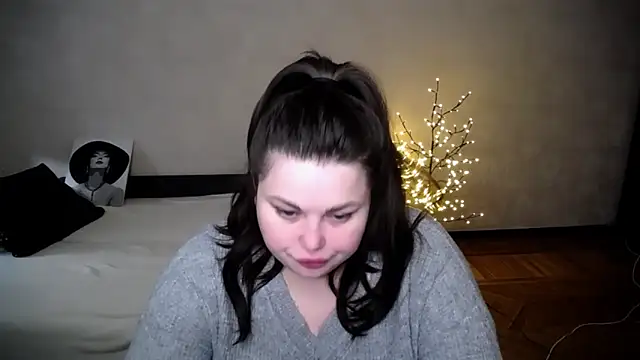 Emily Mo online show from 04.09.26