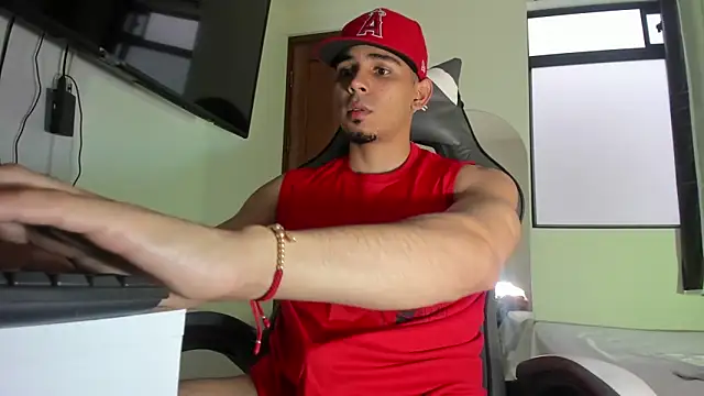 Snapshot of joss_111 chatting on 10.11.25 joss 111 online show from 10.11.25