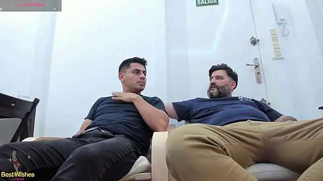 Snapshot of Maxi_TheBigDaddy chatting on 01.03.25 Maxi TheBigDaddy online show from 01.03.25