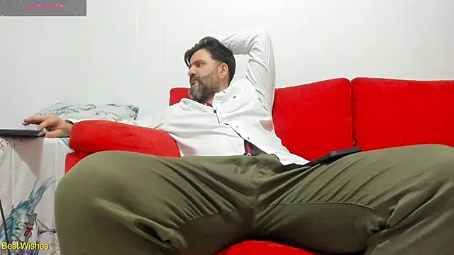 Snapshot of Maxi_TheBigDaddy chatting on 01.31.25 Maxi TheBigDaddy online show from 01.31.25