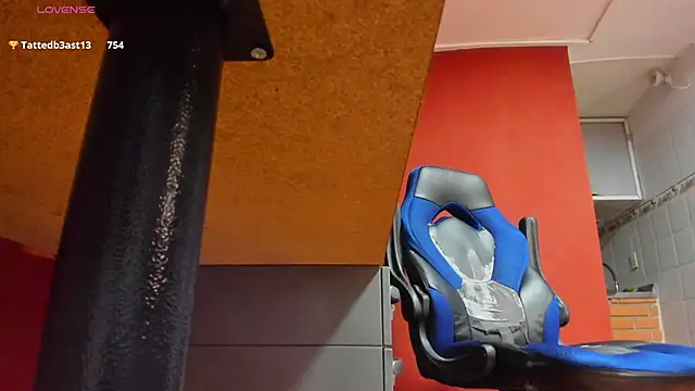 Snapshot of Maxi_TheBigDaddy chatting on 03.03.25 Maxi TheBigDaddy online show from 03.03.25