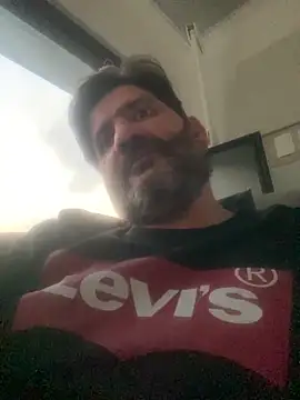 Snapshot of Maxi_TheBigDaddy chatting on 03.15.25 Maxi TheBigDaddy online show from 03.15.25