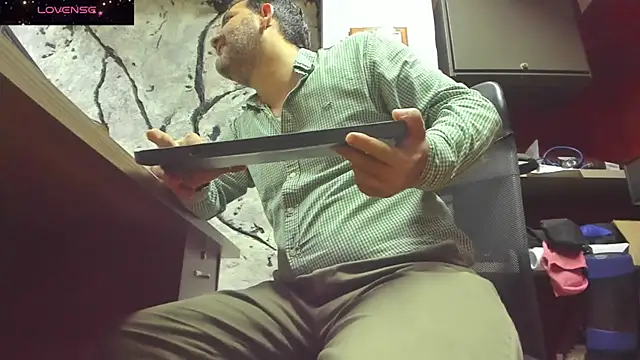 Snapshot of Maxi_TheBigDaddy chatting on 09.26.25 Maxi TheBigDaddy online show from 09.26.25