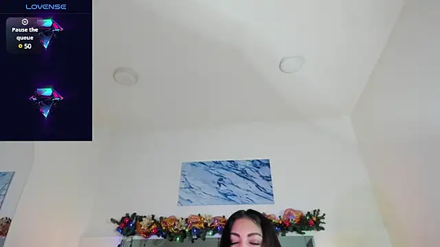 Lauralove 69 online show from 12.27.24