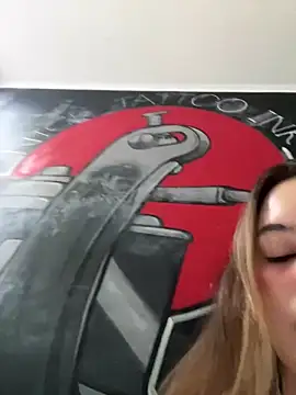 Sarah millerr  online show from 06.26.26