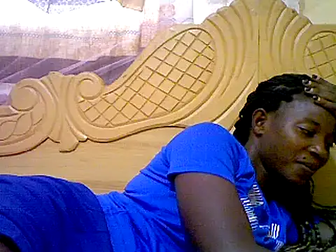 Snapshot of Ebonykezzia chatting on 01.11.25 Ebonykezzia online show from 01.11.25