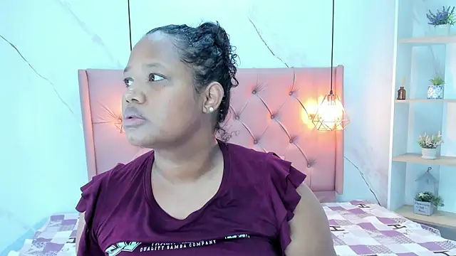 Belle Brunette online show from 10.04.25