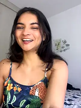 Snapshot of Cat2525 chatting on 11.04.25 Cat2525 online show from 11.04.25