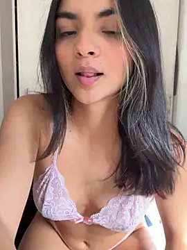 Snapshot of Cat2525 chatting on 11.30.25 Cat2525 online show from 11.30.25