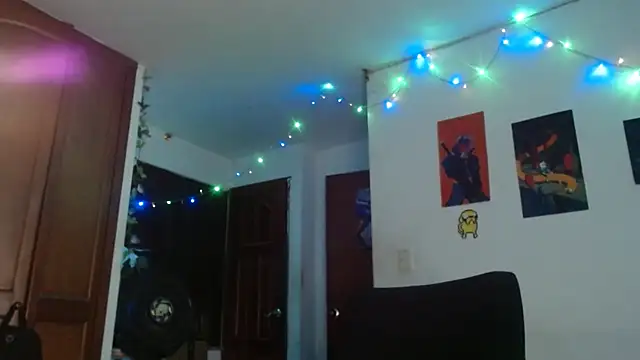 Snapshot of shy_katy_ chatting on 01.13.26 shy katy online show from 01.13.26