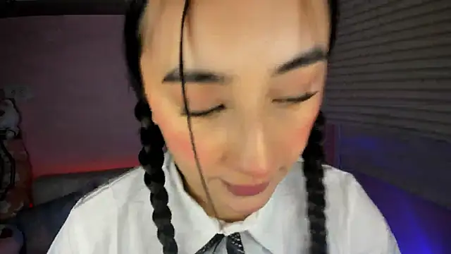 tinysara online show from 03.25.26