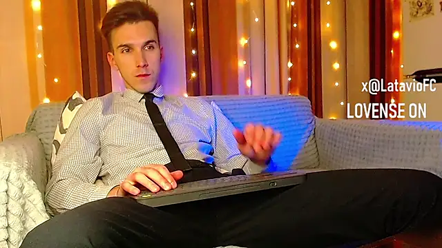 Midnighter  online show from 12.21.25