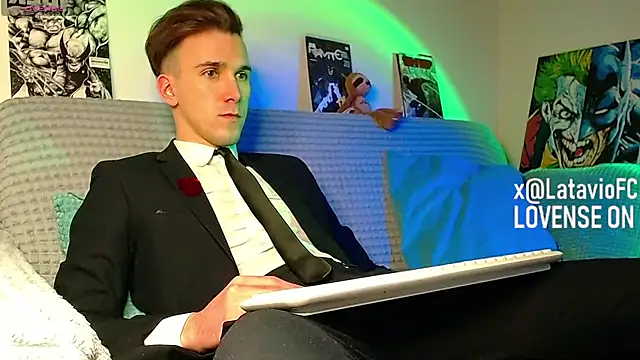 Midnighter  online show from 04.15.26