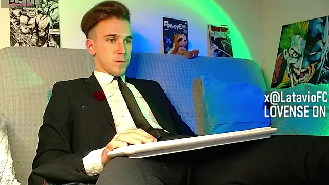 Midnighter  online show from 04.15.26