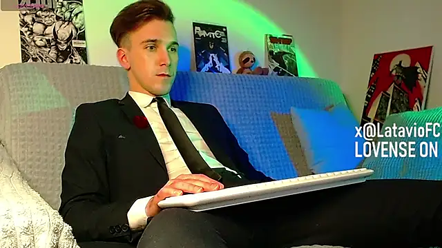 Snapshot of Midnighter_ chatting on 05.04.26 Midnighter online show from 05.04.26