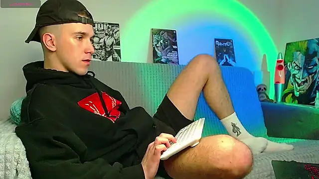 Snapshot of Midnighter_ chatting on 06.30.26 Midnighter online show from 06.30.26