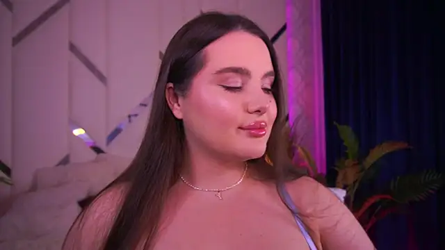 Snapshot of CuteAmberr chatting on 11.12.25 CuteAmberr online show from 11.12.25