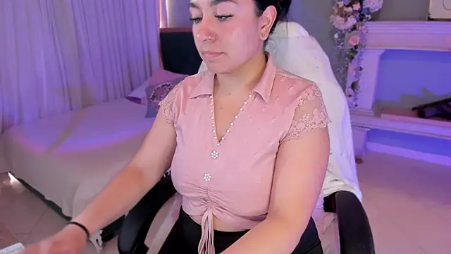 Snapshot of scarlet_miller1 chatting on 03.10.25 scarlet miller1 online show from 03.10.25