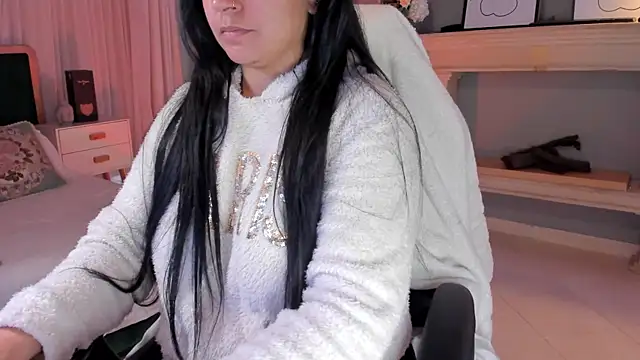 Snapshot of scarlet_miller1 chatting on 03.12.25 scarlet miller1 online show from 03.12.25