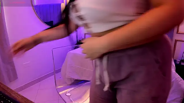 Snapshot of scarlet_miller1 chatting on 10.03.25 scarlet miller1 online show from 10.03.25