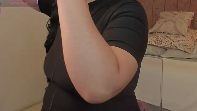 Snapshot of scarlet_miller1 chatting on 10.24.25 scarlet miller1 online show from 10.24.25