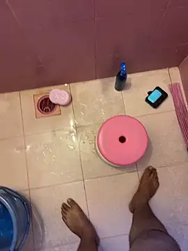 Dakku 69 online show from 10.06.25